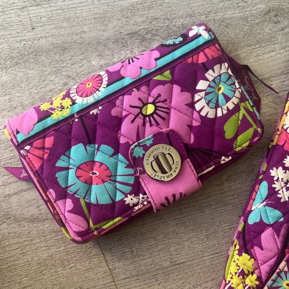 Vera Bradley Purple and Pink Floral Shoulder Bag and wallet - Picture 3 of 5